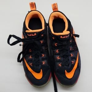 Nike Youth Basketball Shoes